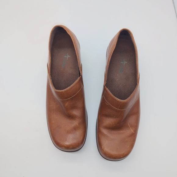 Eastland Constance Brown Leather Clogs sz 9 - Picture 8 of 10